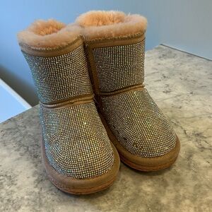 Doa e dea boots in good condition and so much more life it has.